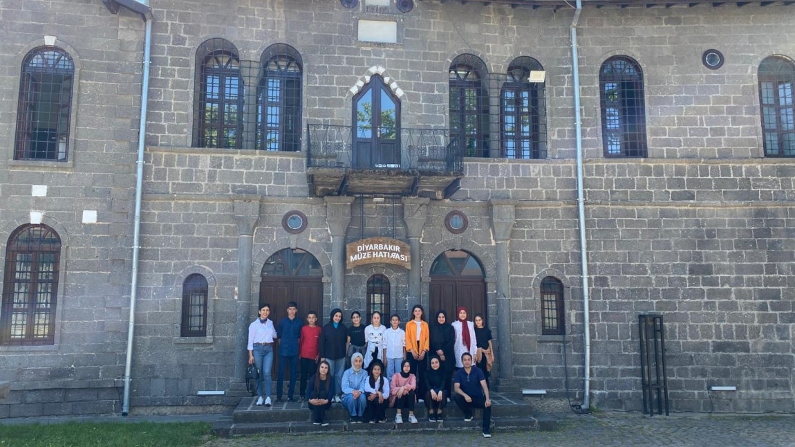 Diyarbakır Arkeoloji Müzesi ile Kitap Fuarı Gezisi Etkinliği